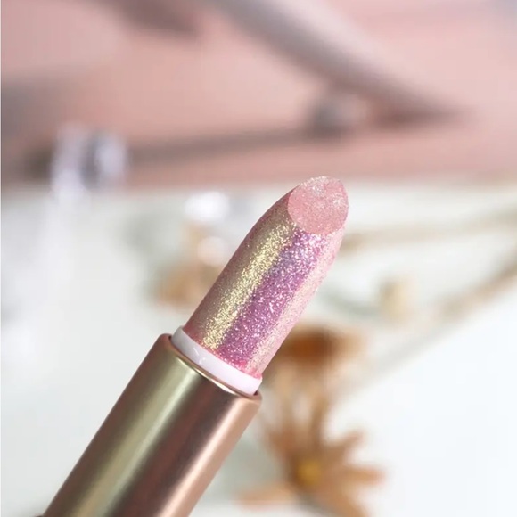 Pinkish Golden Pearlescent Lipstick - Picture 2 of 4